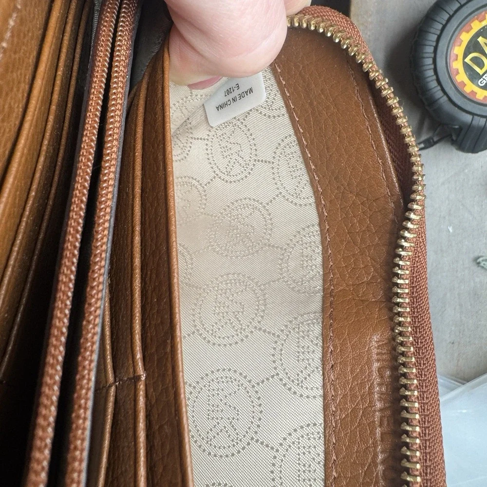 Michael Kors‎ Jet Set Brown Pebbled Leather Zip Around Wallet Gold Logo
